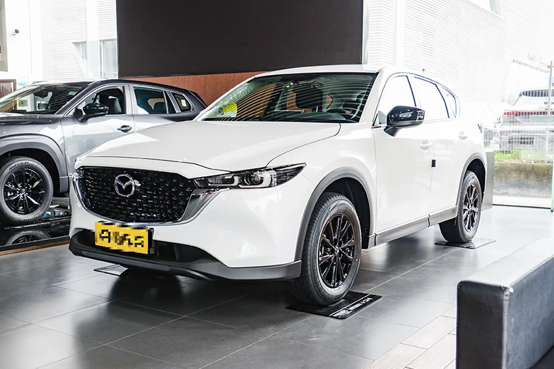 MAZDA-CX-5-2025 2.0L Auto FWD Smart Edition